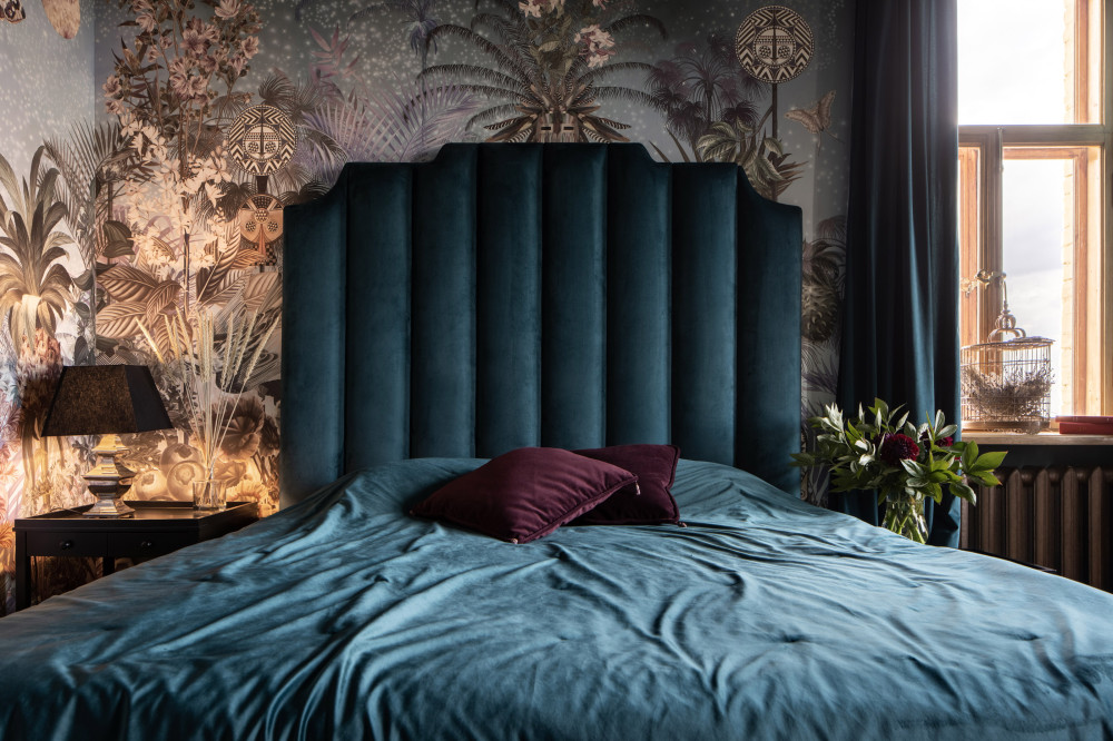 乌克兰历史公寓，古董家具打造精致闺房风格-27