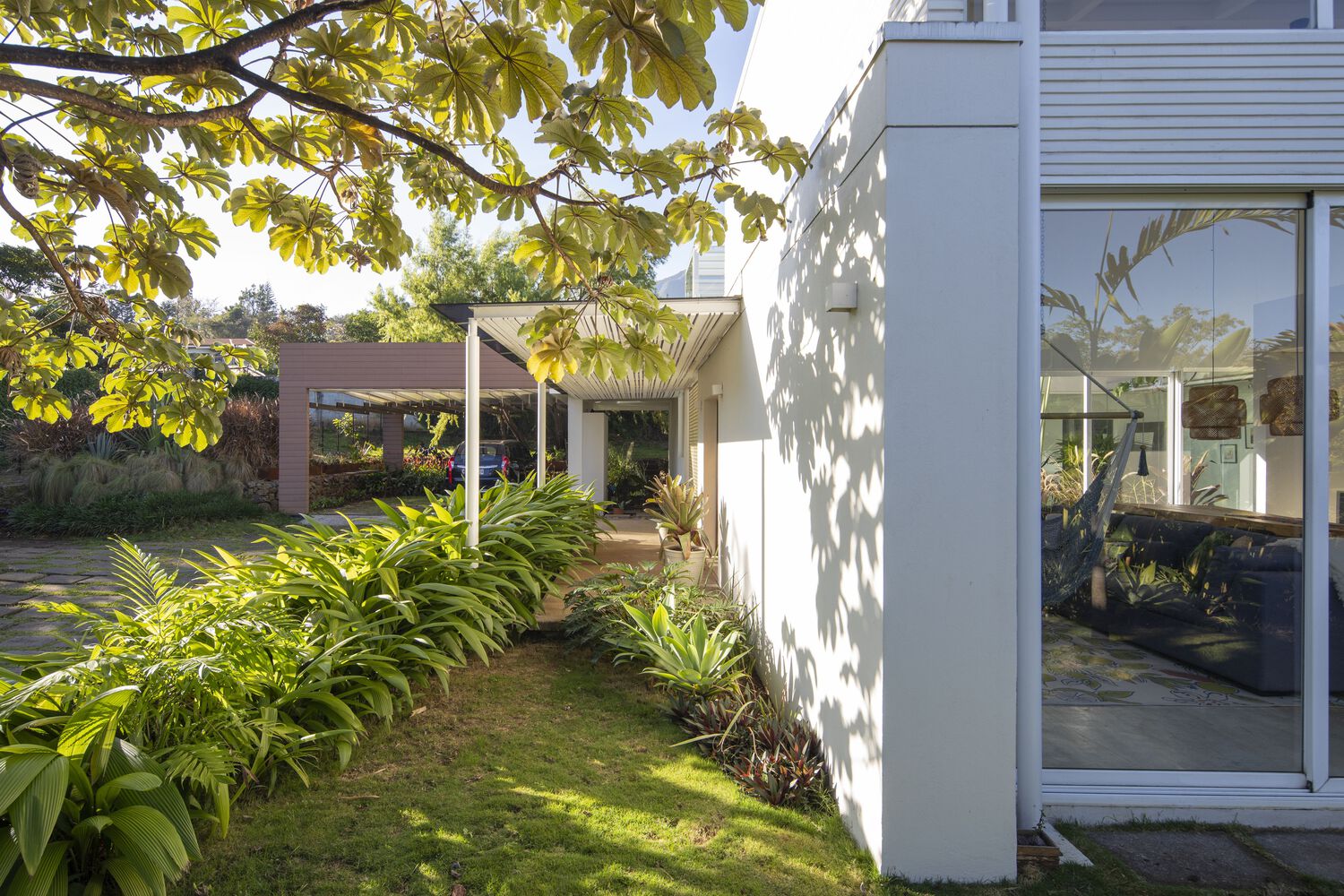 Casa Patio · 融入自然的可持续殖民地风格设计丨哥斯达黎加圣何塞-19