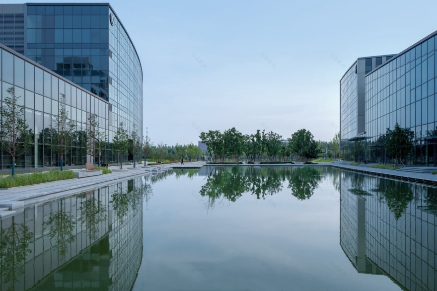 常规中的非常规·沈阳材料科学国家研究中心交融之园丨中国沈阳丨Rland 北京源树景观规划设计事务所-3