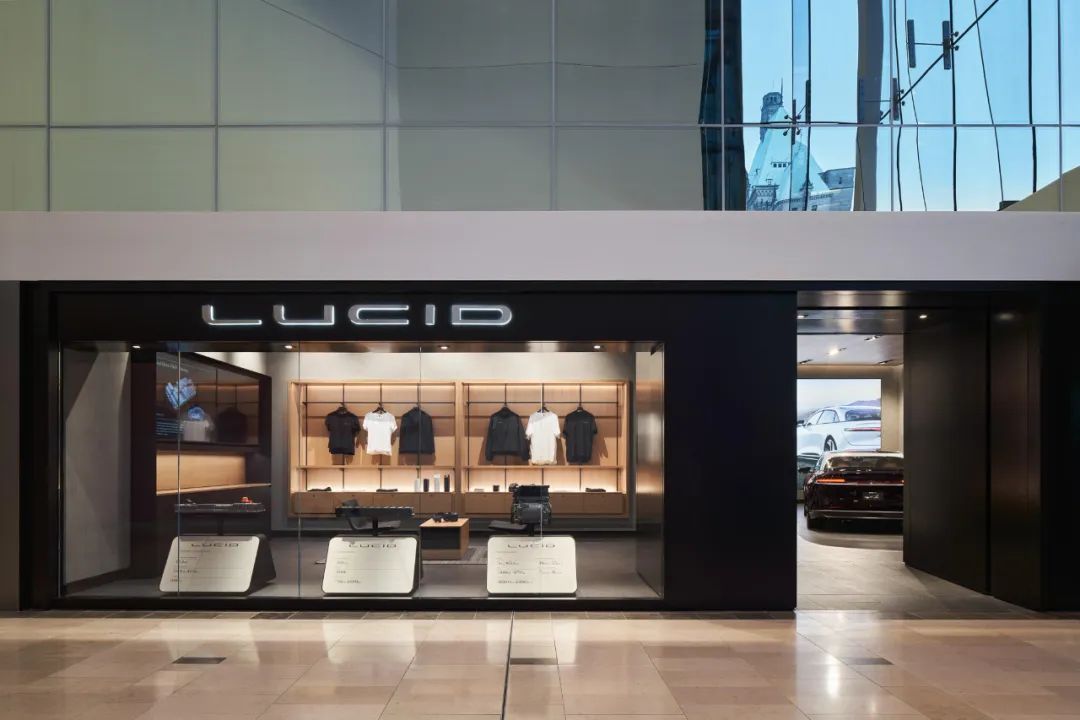 Lucid Motors 电动汽车体验店丨加拿大温哥华丨GAVEL INC.-1
