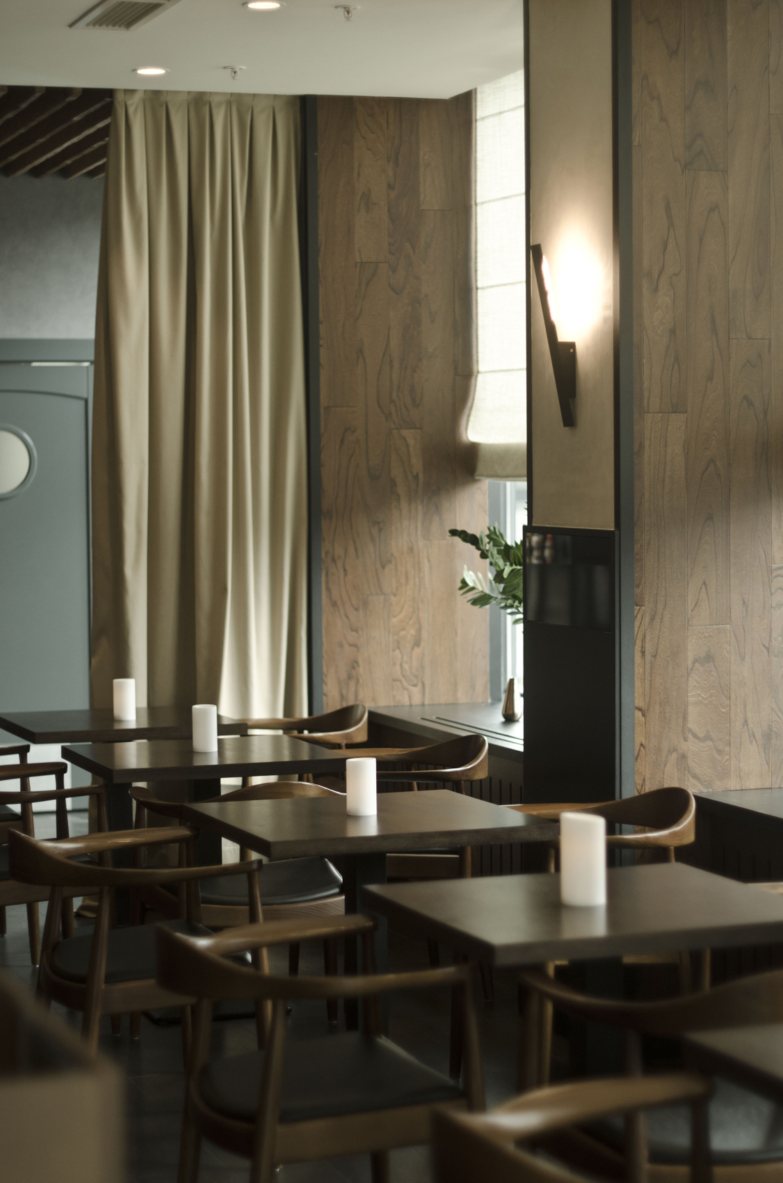 Gustovita 城市咖啡厅-13