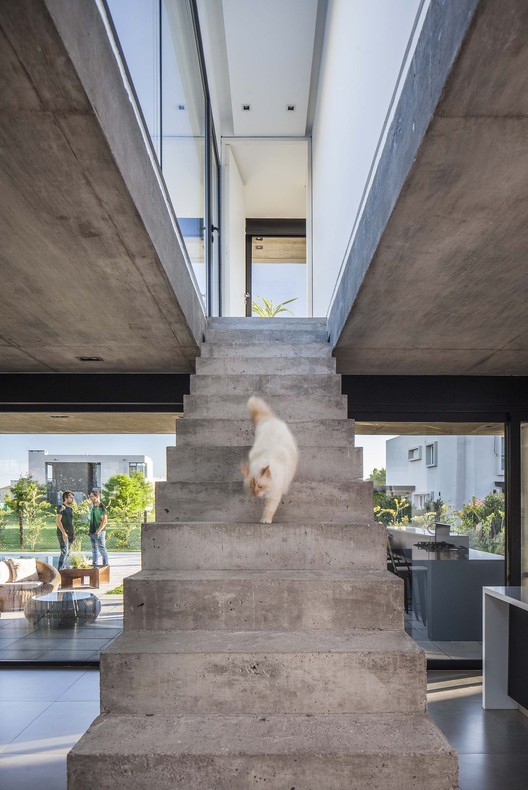 阿根廷年轻夫妇的开放式花园住宅-23