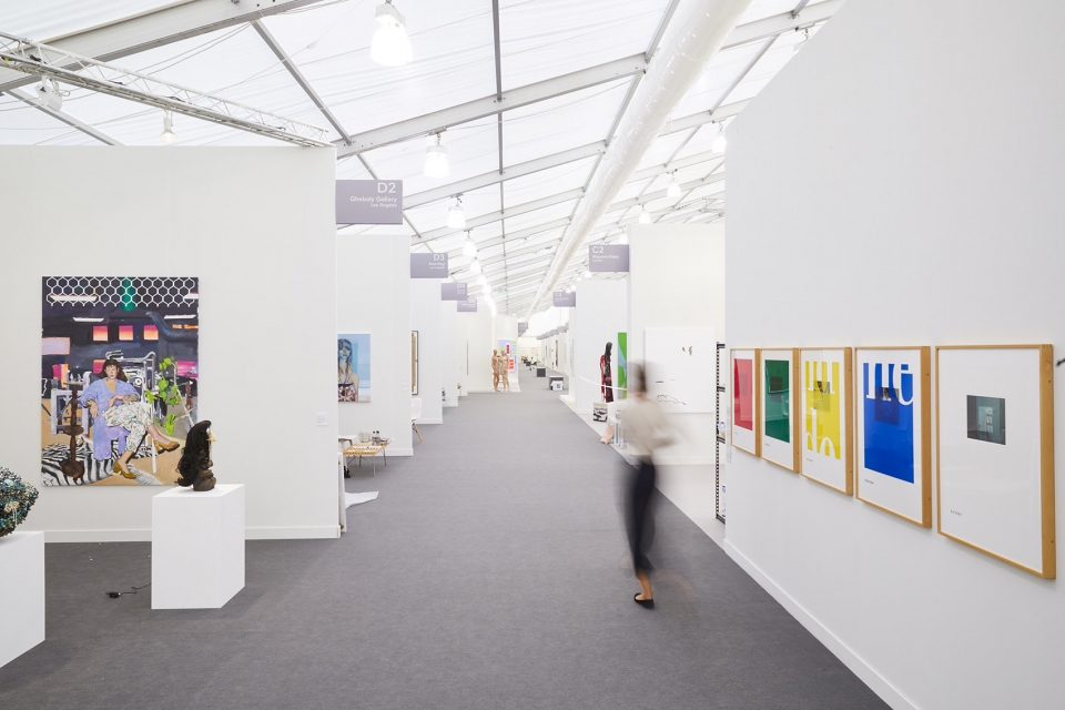 洛杉矶Frieze艺术博览会 · wHY 打造沉浸式室内外空间-30