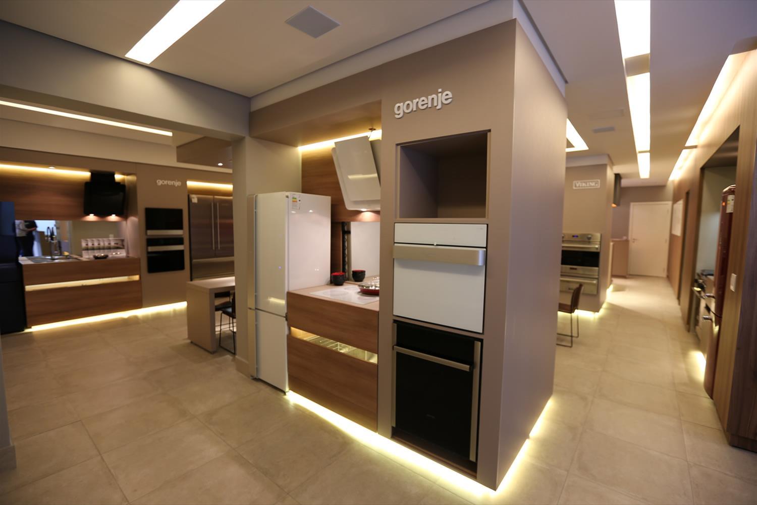 巴西 Enjoy House 家电商店 | 独特设计理念打造商业空间-8