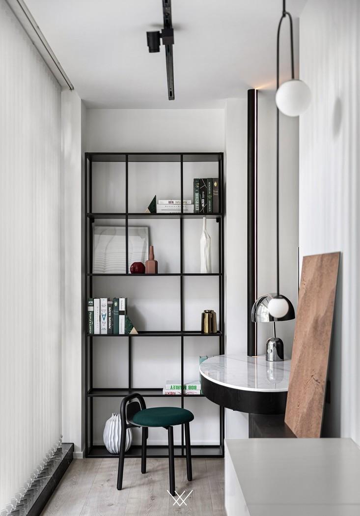 旧房翻新 | 环形落地窗主卧设计，功能与美学的完美融合-10