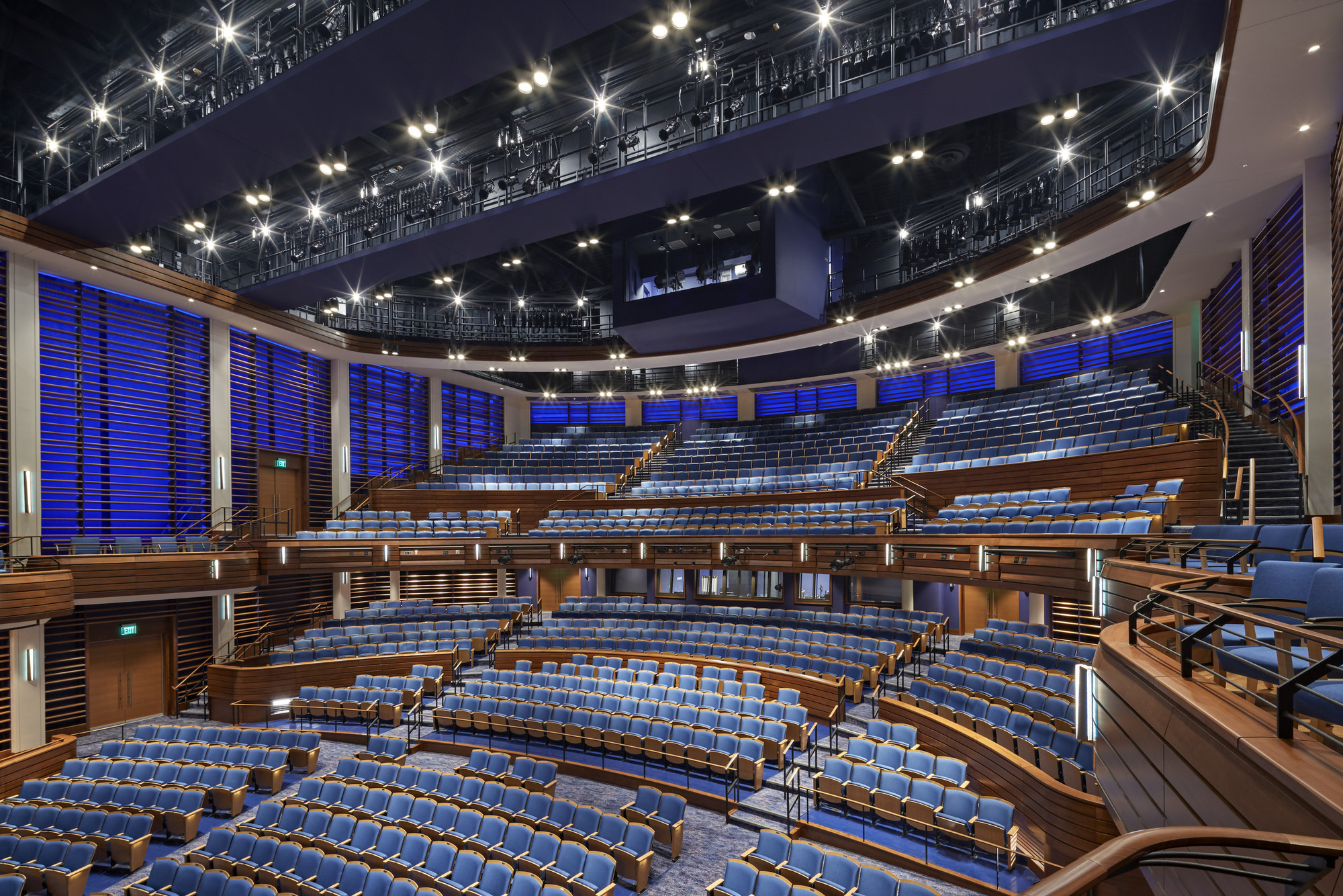 Jay and Susie Gogue Performing Arts Center / Wilson Butler Architects-33