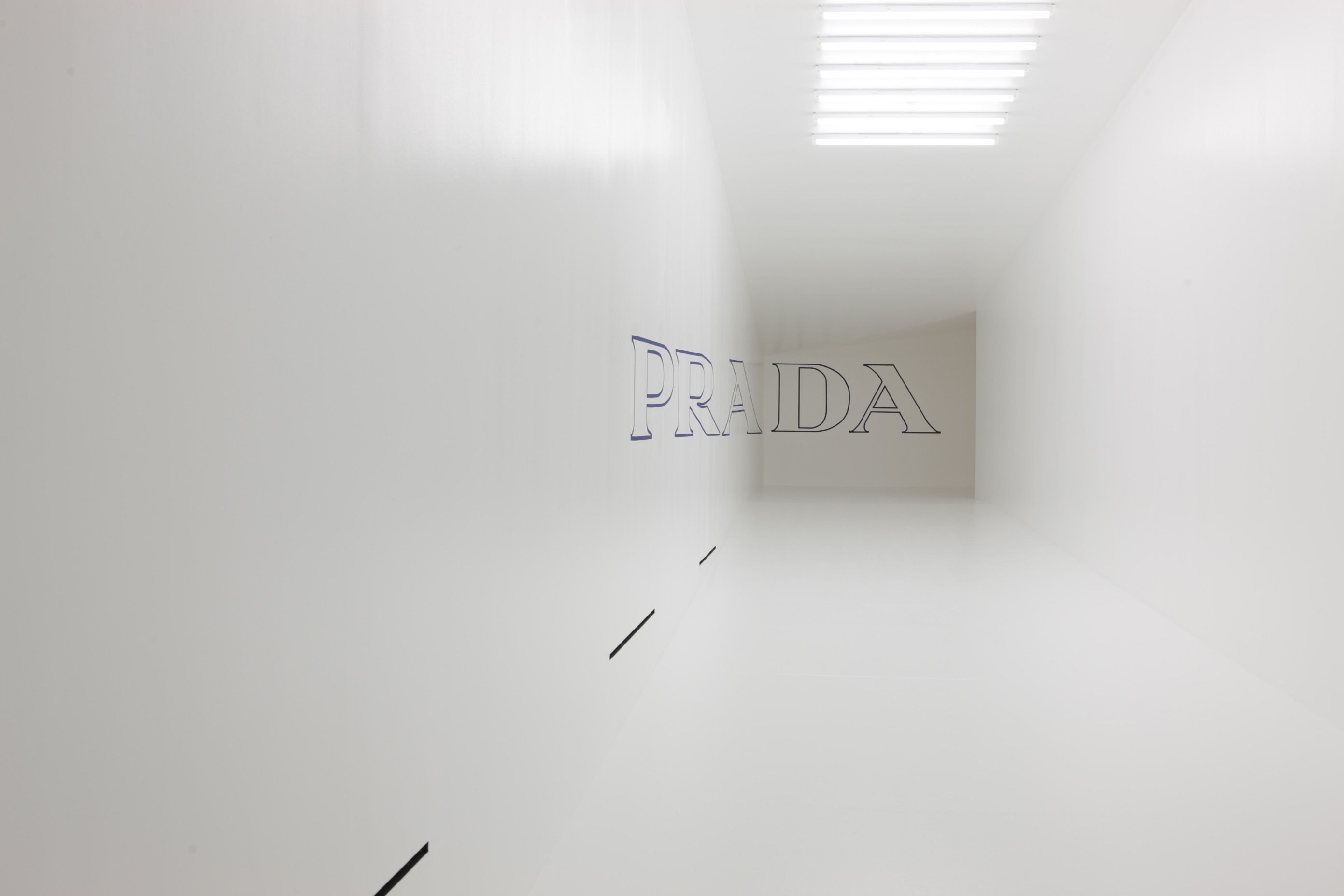 2013 春夏米兰 Prada 秀场——现代几何的演绎-1