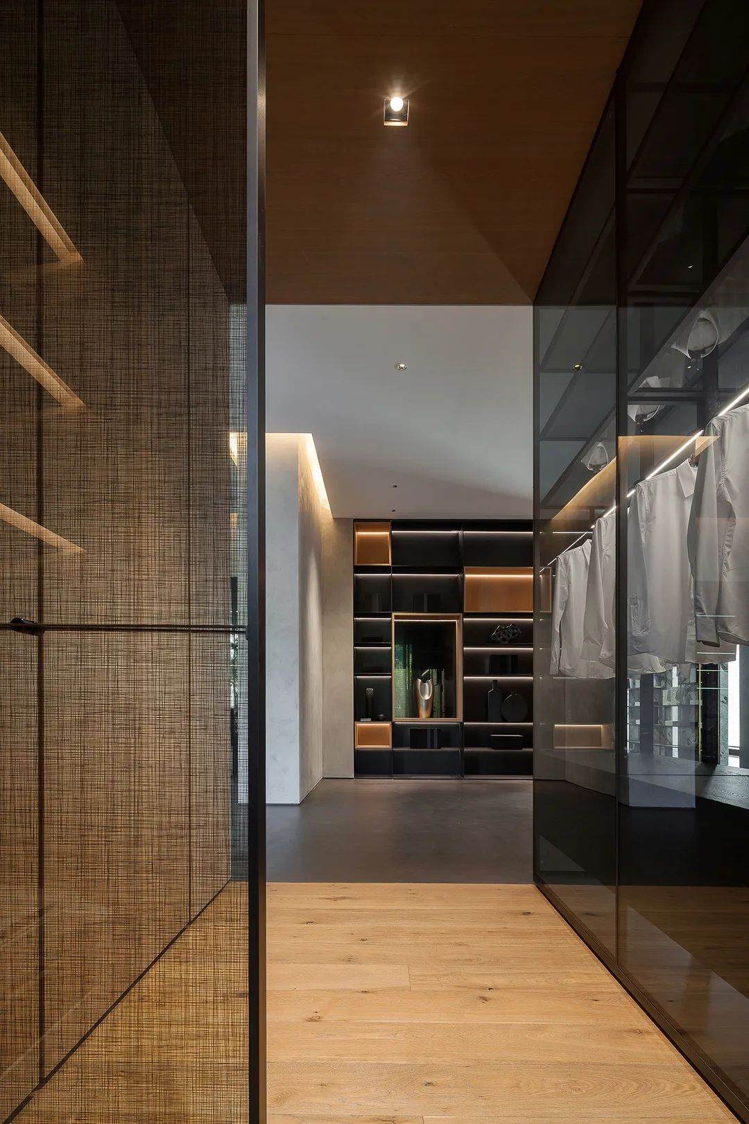 厦门 RAVA 旗舰店 | 现代简约美学空间-41