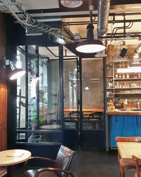 工坊；制造厂 （说明：由于LA FABRIQUE常见含义为工坊、制造厂、工厂等，在无更多语境下较难确定最精准唯一的含义，如果必须选择，工坊相对更常用且表意较宽泛能涵盖一些相关场景，但严格来说此翻译仍有不确定性若此不符合需求，可提供更详细语境 ） 丨法国丨JBBL ARCHITECTURE