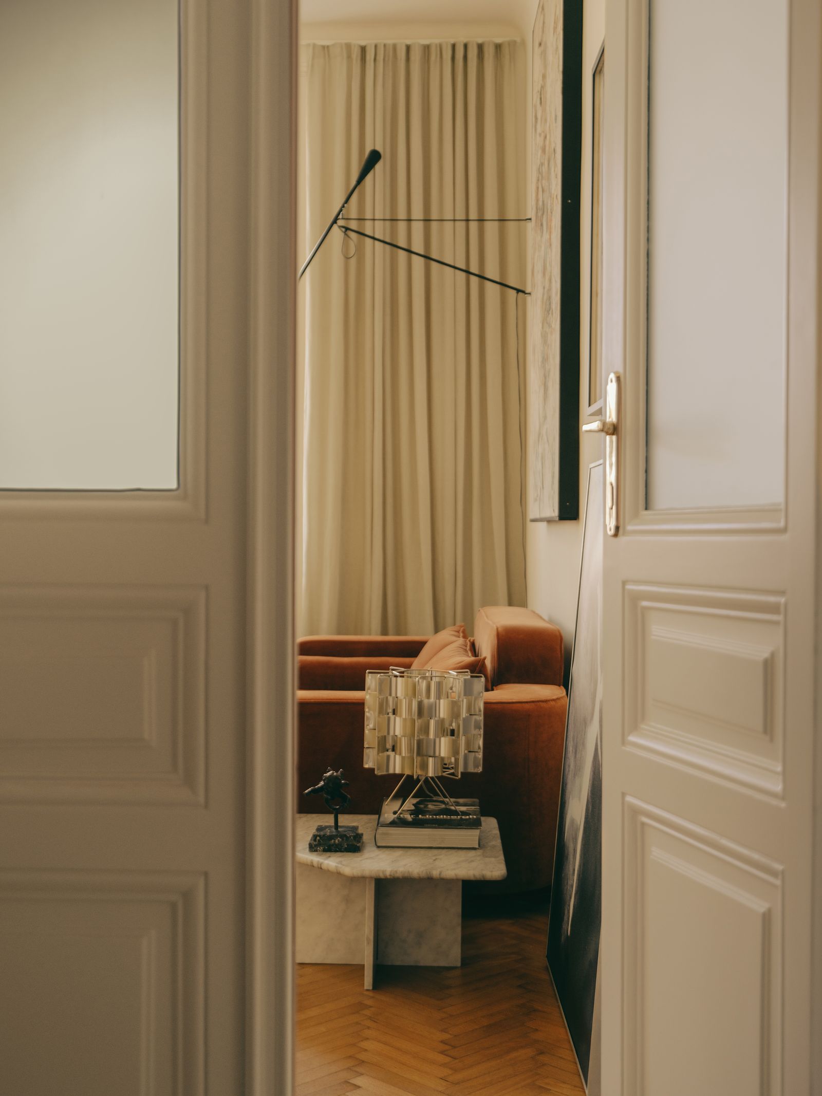 摄影师Theresa Kaindl维也纳55㎡公寓改造丨奥地利维也纳丨Fridi Nefe（个人协助）-14