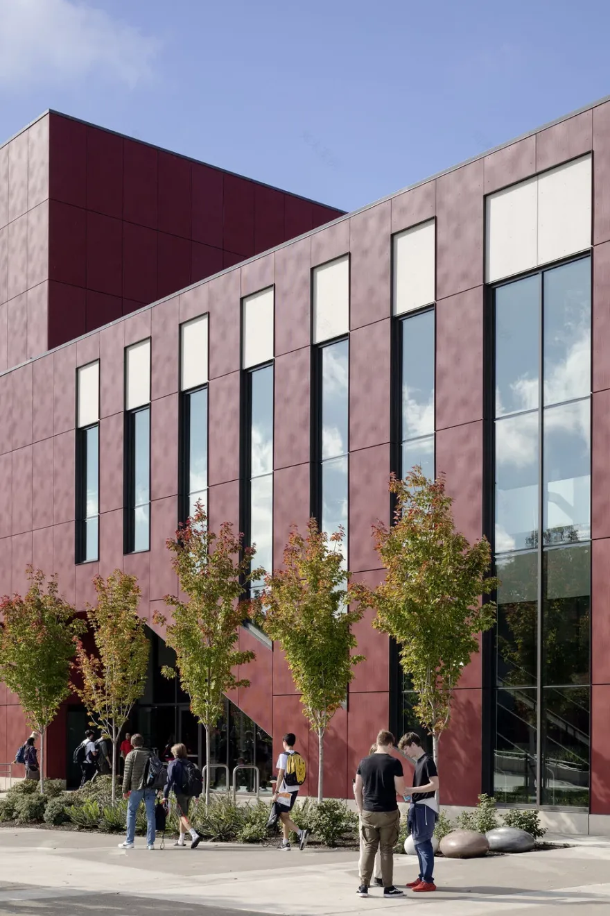 林肯高中丨美国波特兰丨Bora Architecture & Interiors-6