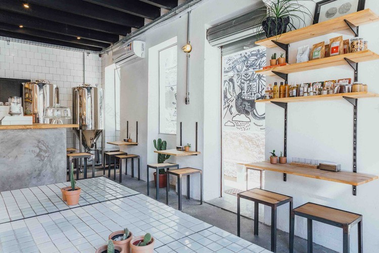 旧车间变身高质感手工啤酒厂-12