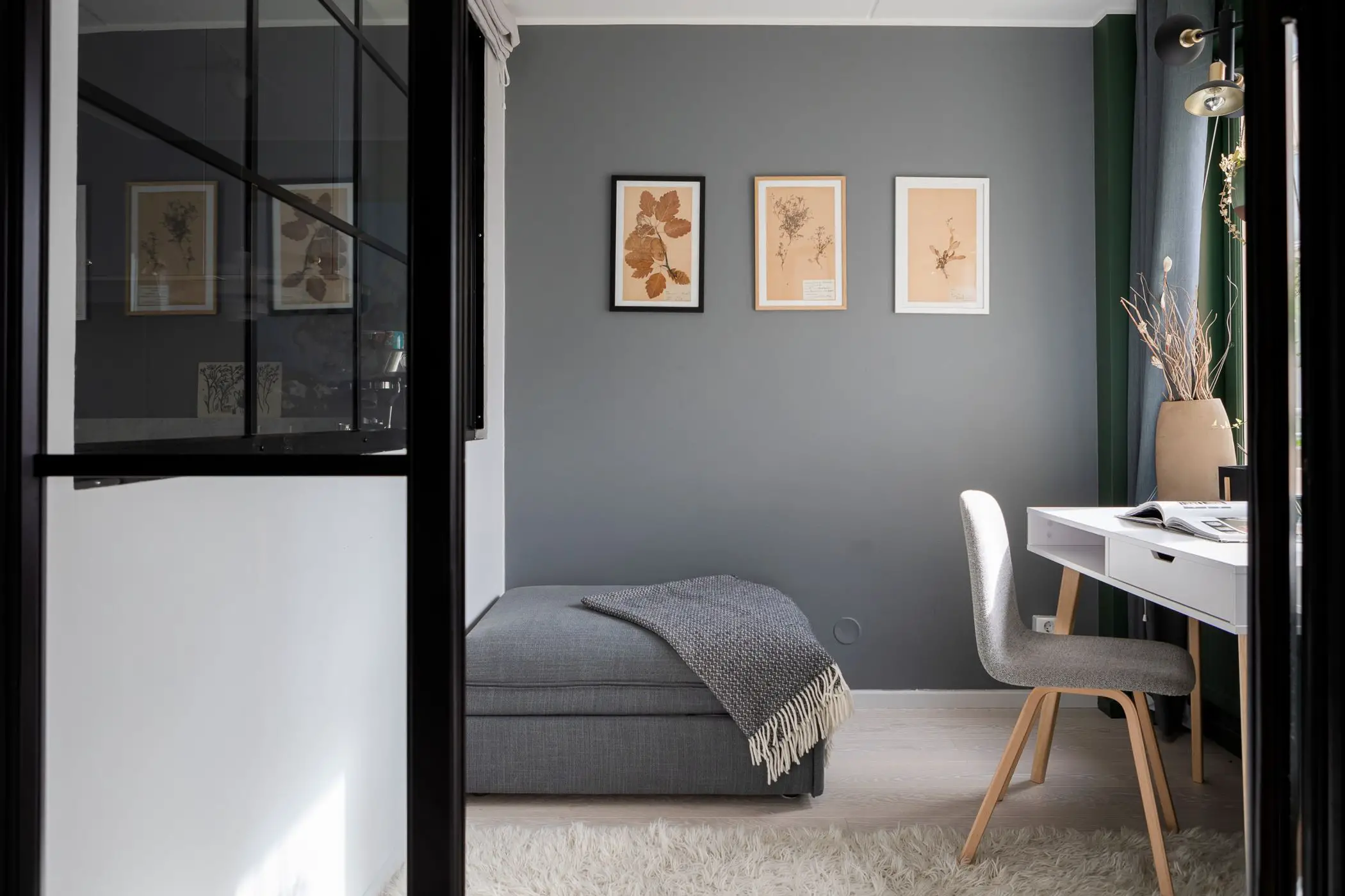 瑞典斯德哥尔摩明亮舒适两居室公寓设计-13