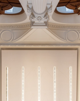 巴黎交易所德商务灯光装置丨法国巴黎丨Ronan & Erwan Bouroullec