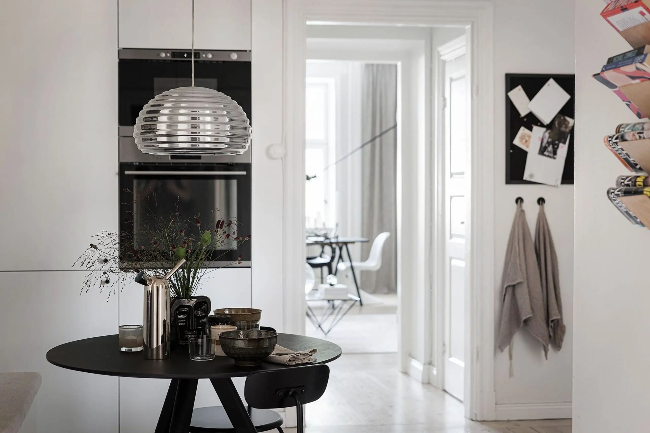 瑞典 69m2 复古两居，尽显设计大师经典之作-9