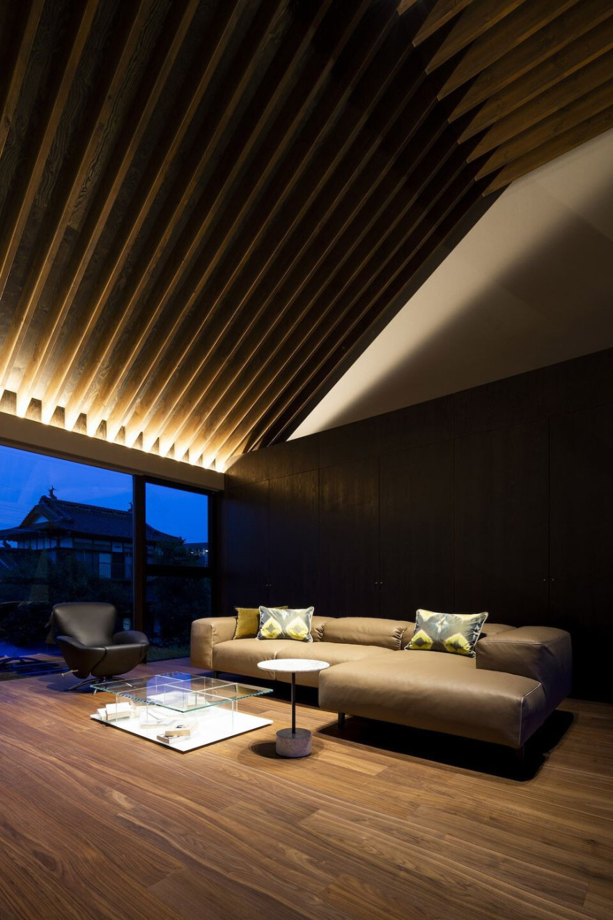 东京郊区别墅 | 金属灰色立面下的私密空间-20