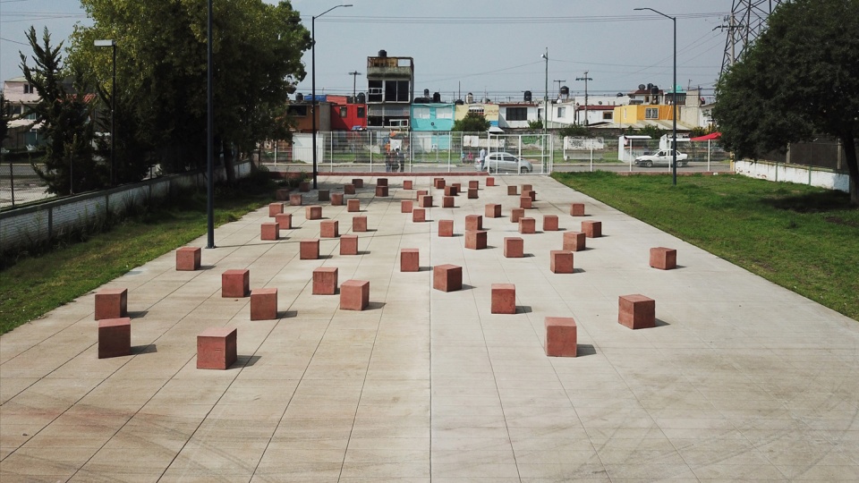 混凝土走廊的多功能公园设计-9