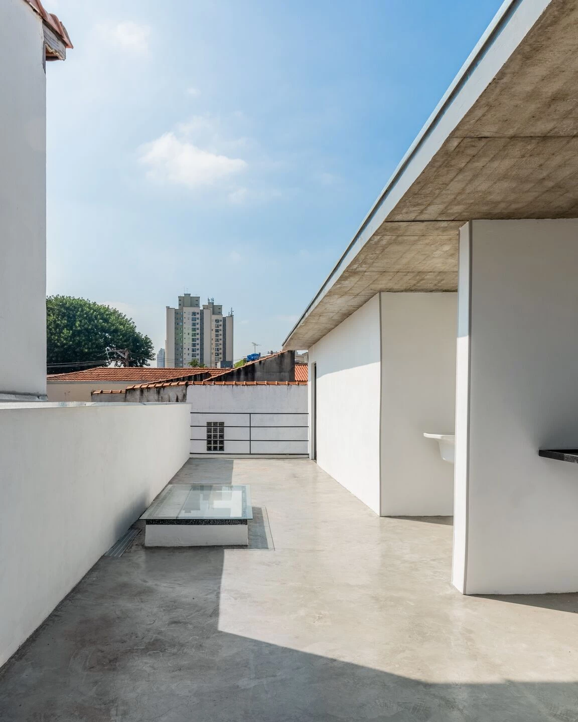 巴西 Vila Leopoldina House | 简约灵动的三层私人住宅-36