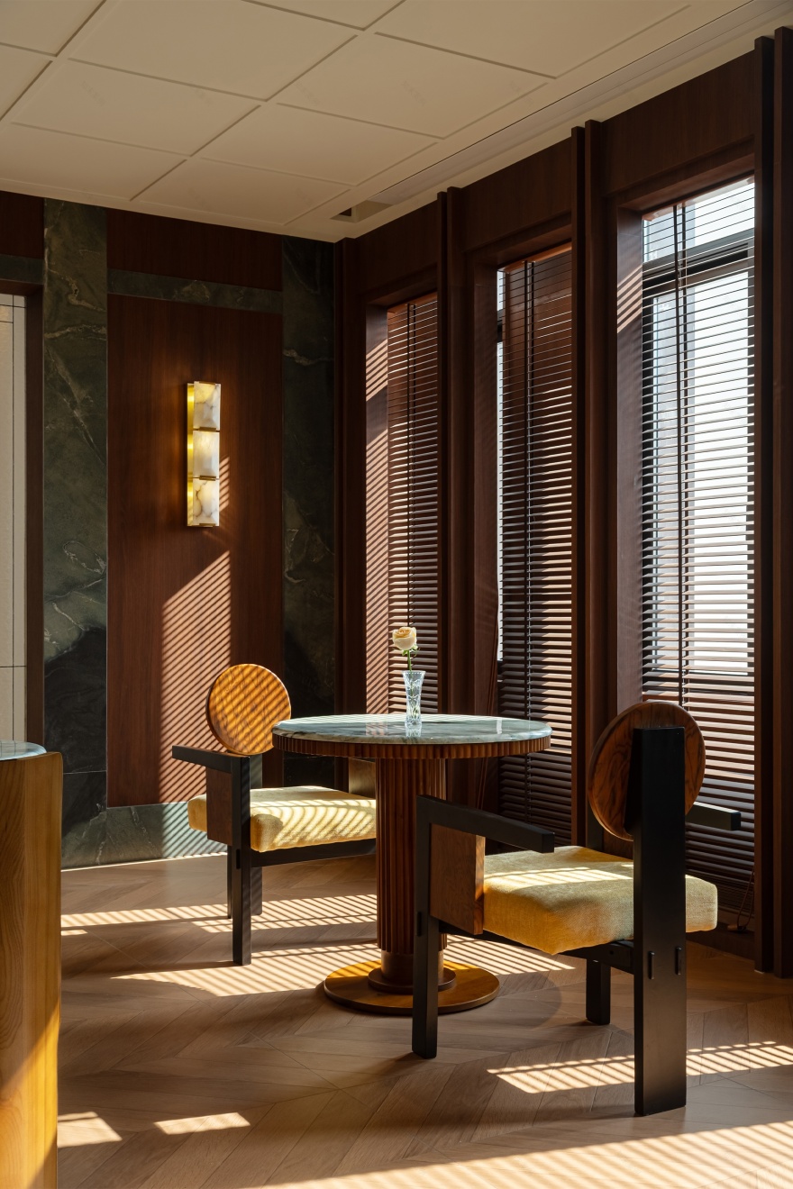 余几千平旗舰店丨戈多设计-23