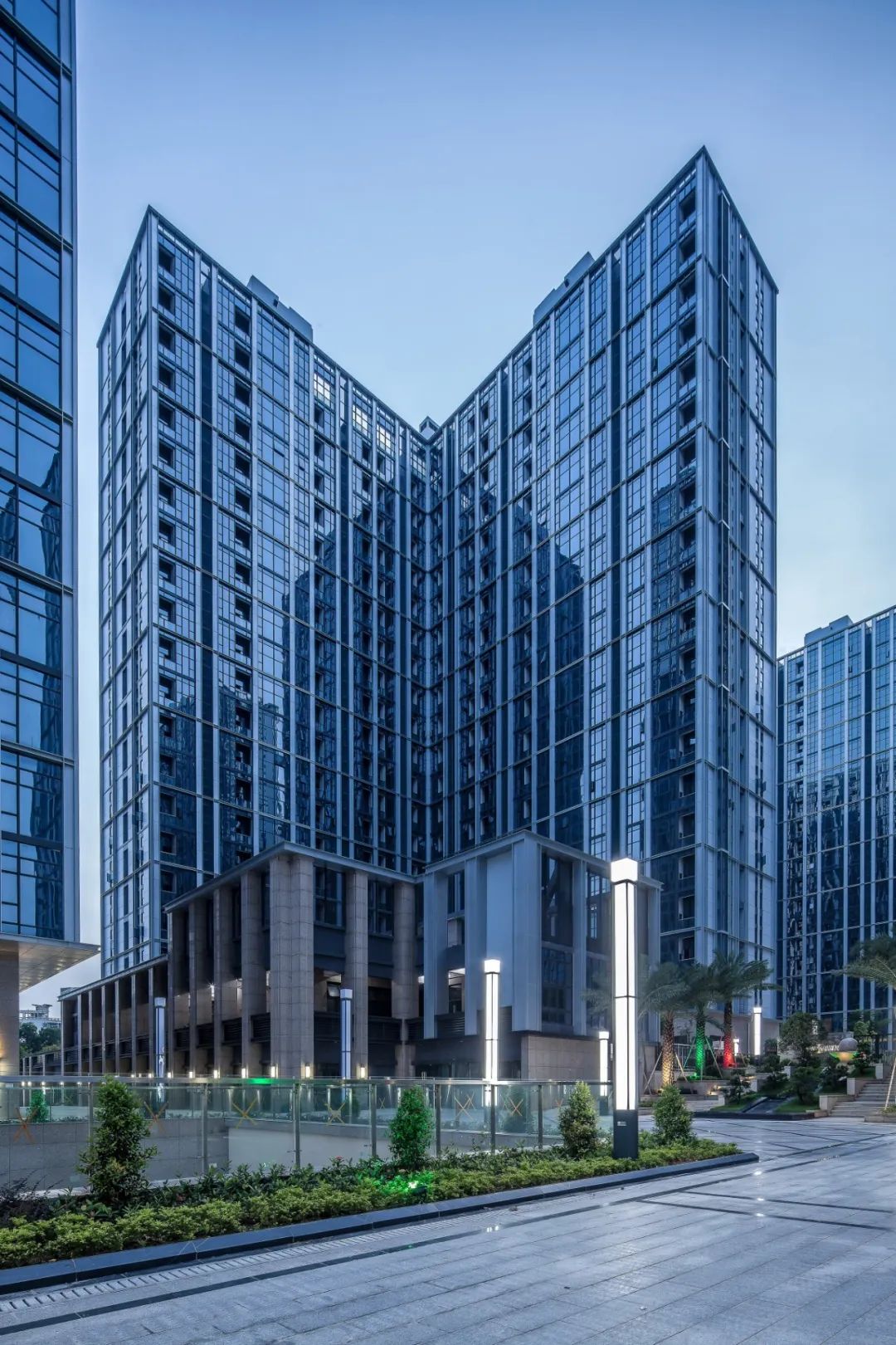 信义·领御研发中心 | 产业×商业,绿色建筑灵魂-14