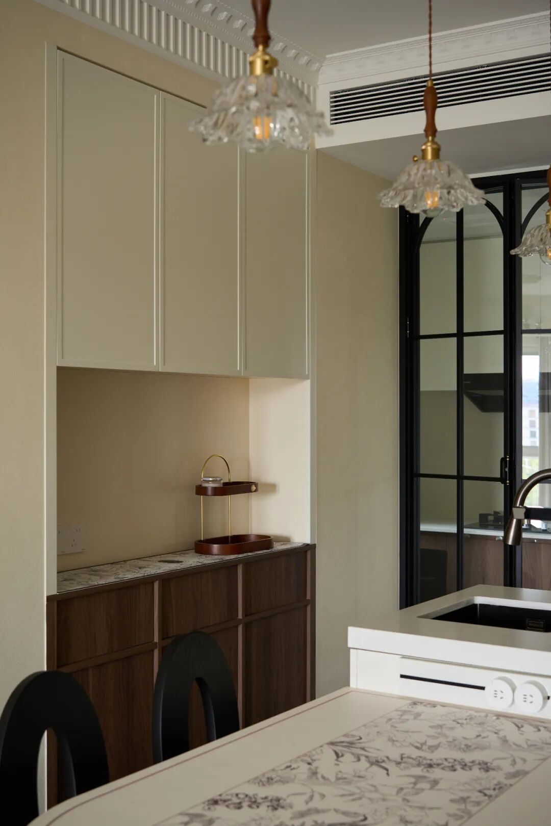 宝安·和荣西湾I76m²复古美拉德风，岛台、衣帽间、浴缸样样俱全-36