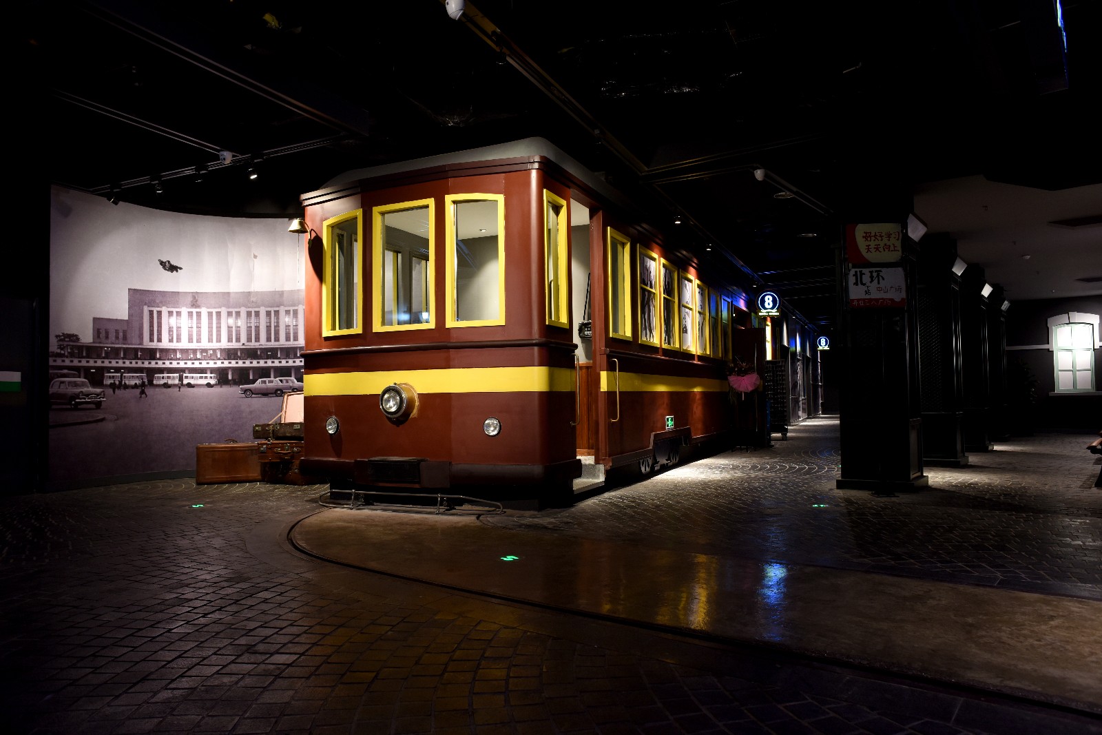 重现大连摩登影院丨大连良品空间设计工程有限公司-58