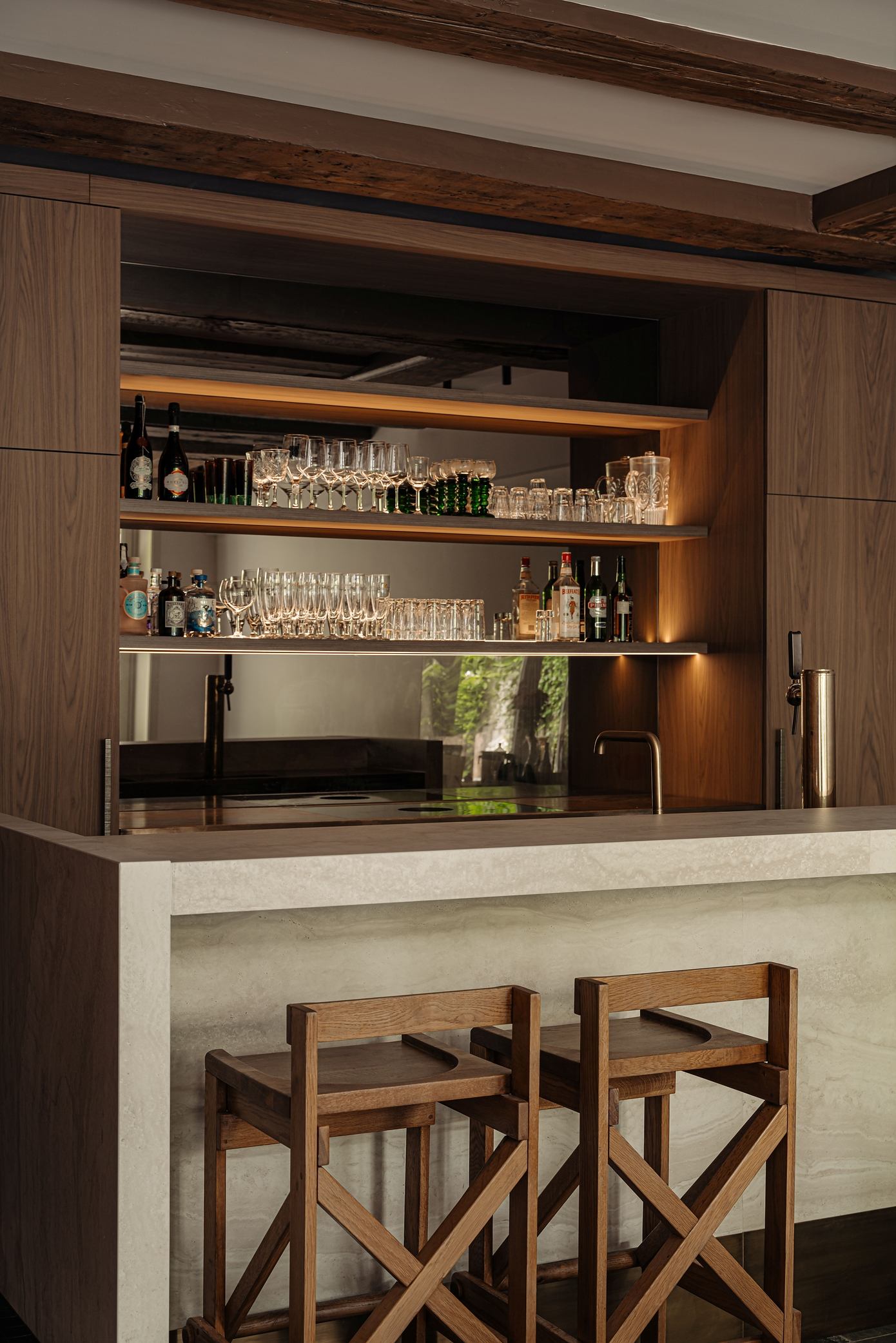 Modern Living in a Historic Monument-6