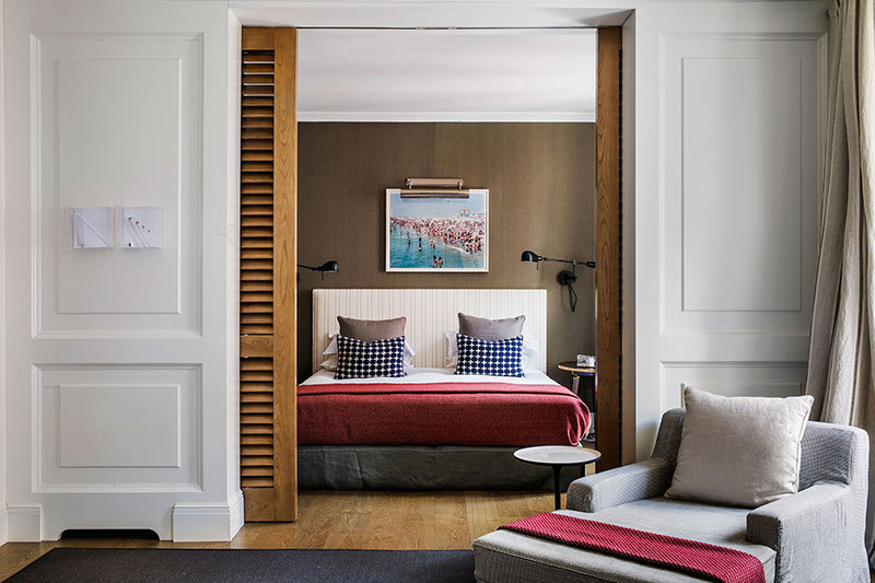 两辆梅赛德斯-1