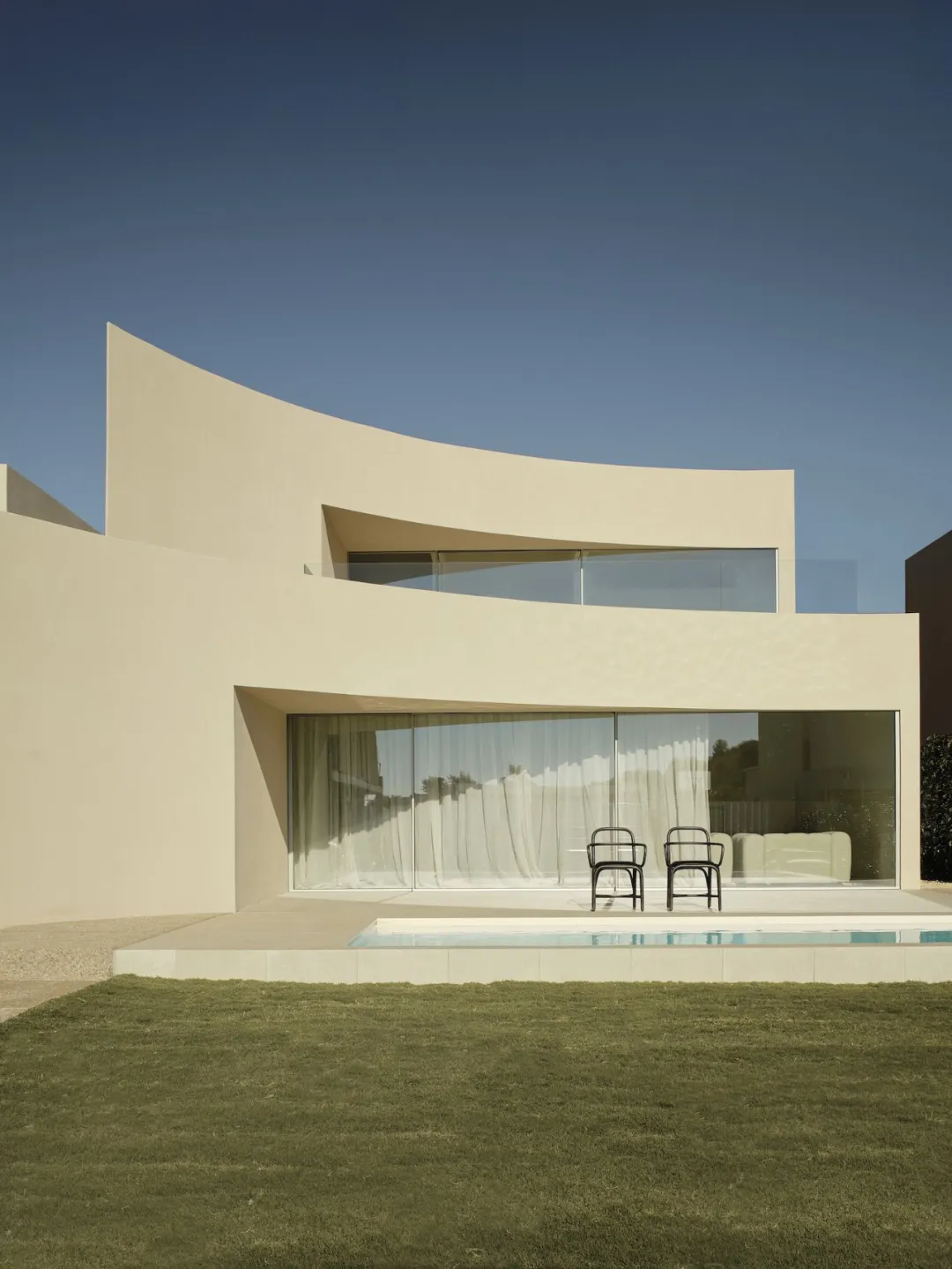 195㎡纯白几何，用日光雕刻生活的诗意-7