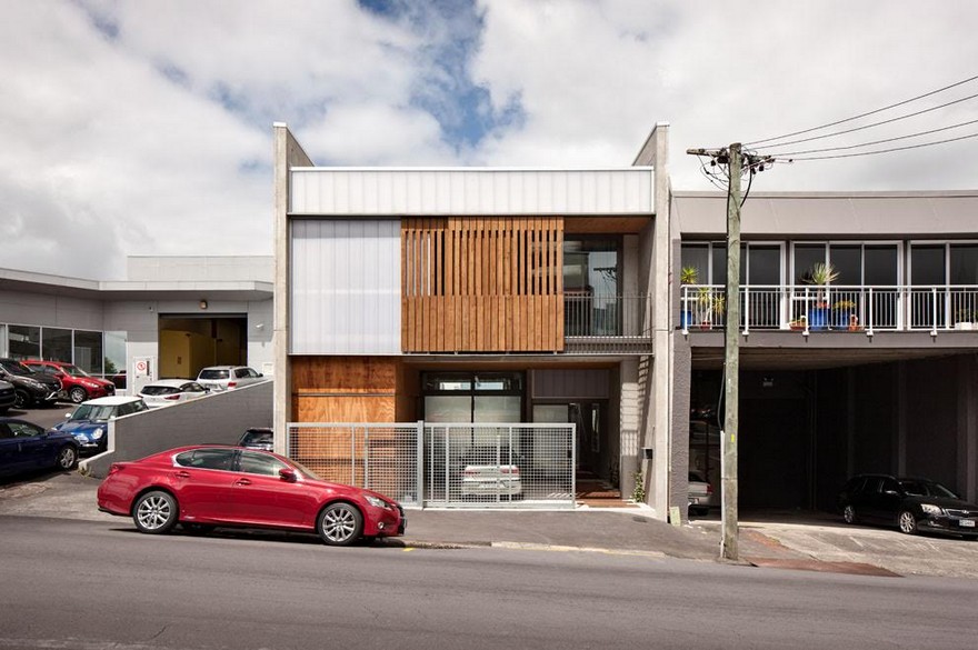 Industrial-Style House in Auckland Exhibiting a Clean and Elegant Design-1