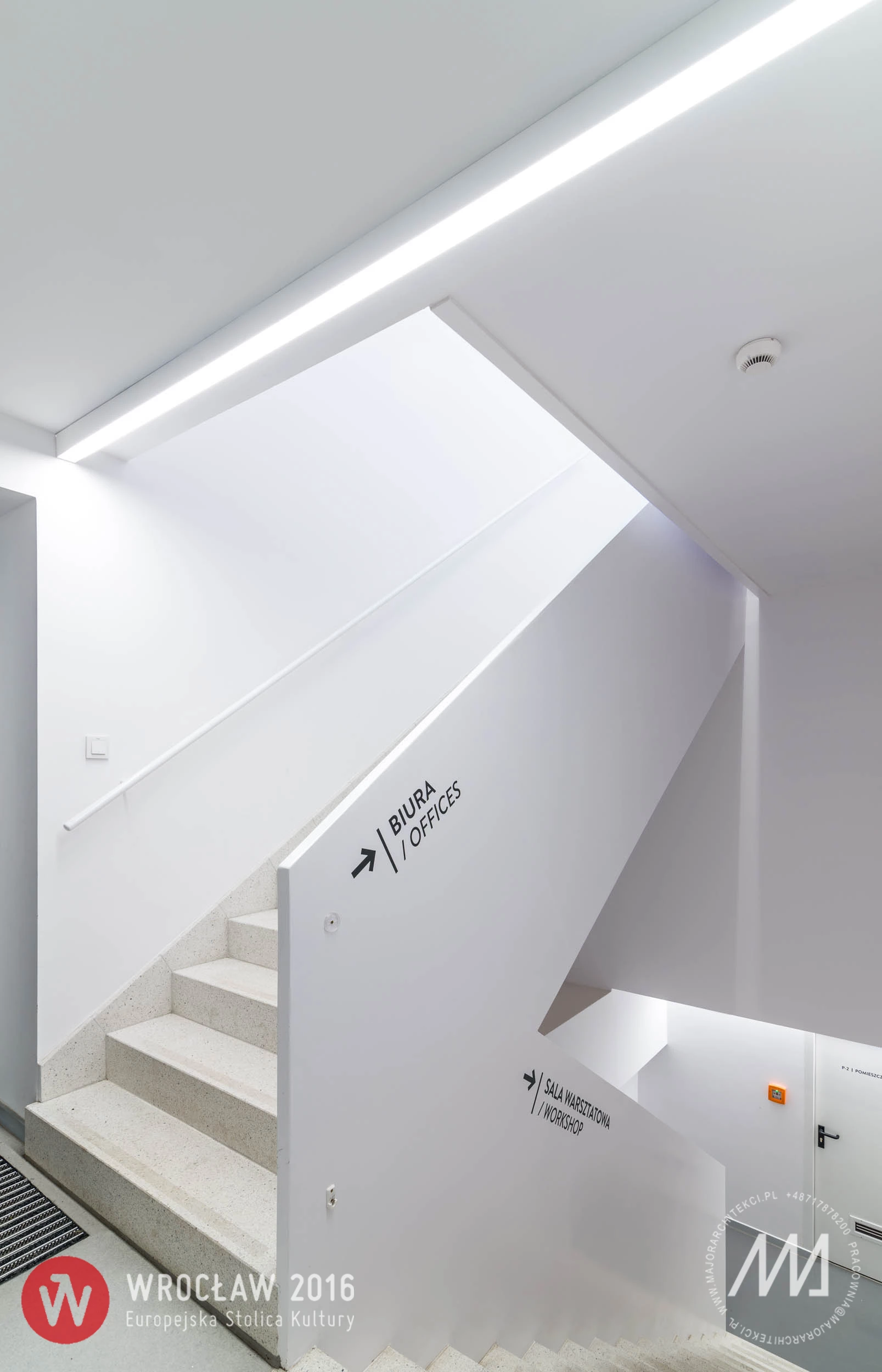 波兰 Bar Barbara 文化中心,现代与传统交融的设计-18