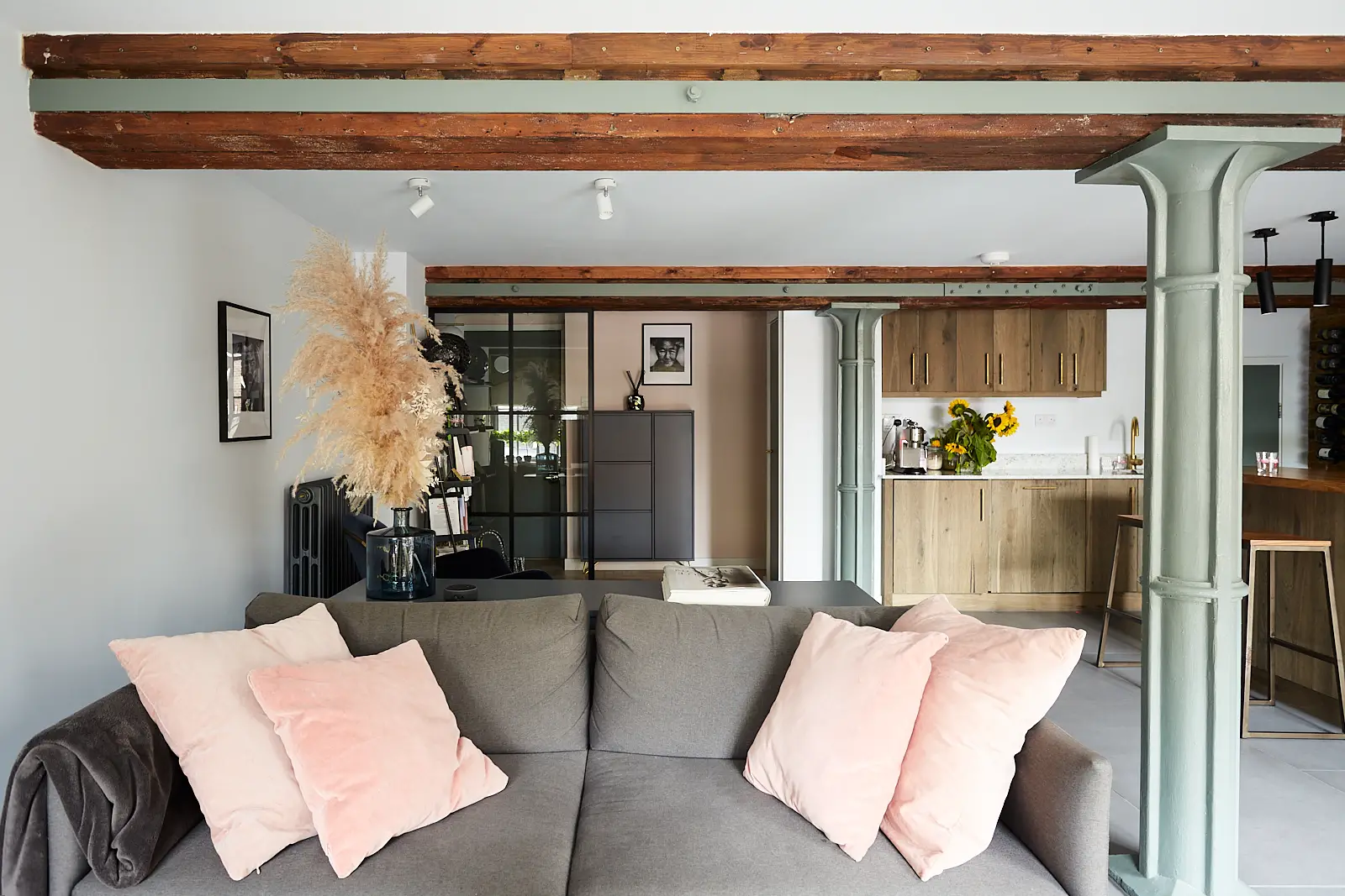 伦敦前皮革厂的现代风格 loft 改造-3