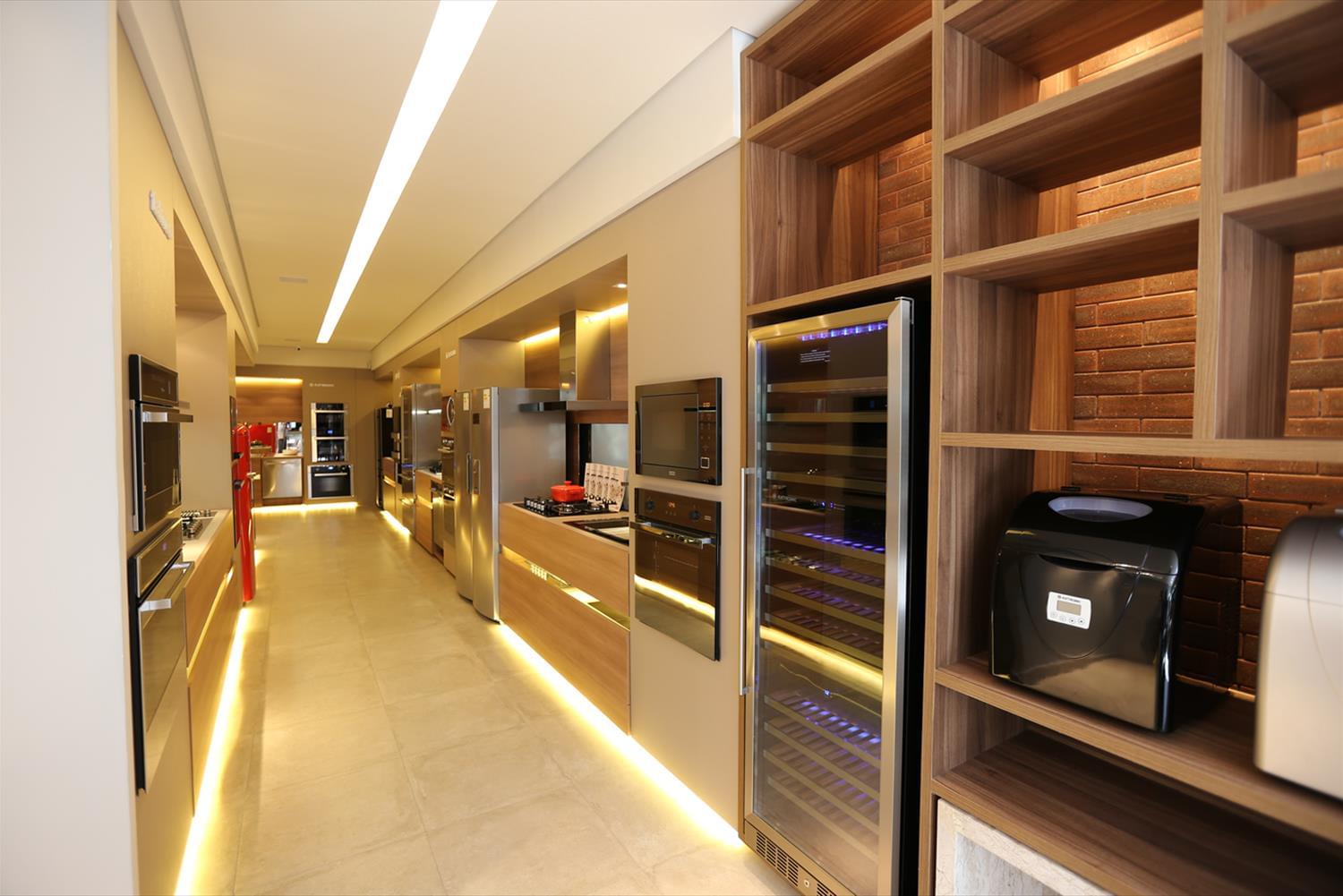 巴西 Enjoy House 家电商店 | 独特设计理念打造商业空间-5