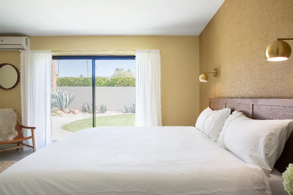 Palm Springs 白色别墅的异域风情设计-10