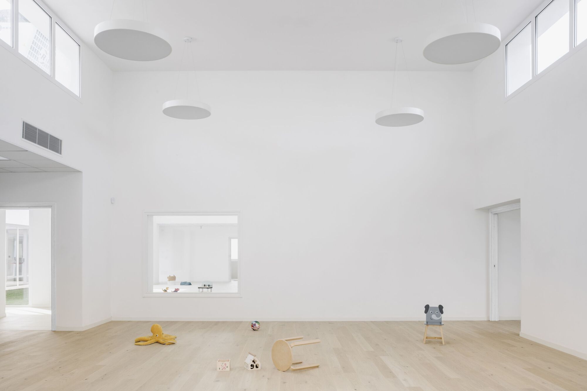 New Nursery School on Via dell’Acquamarina / LERUA Studio-22