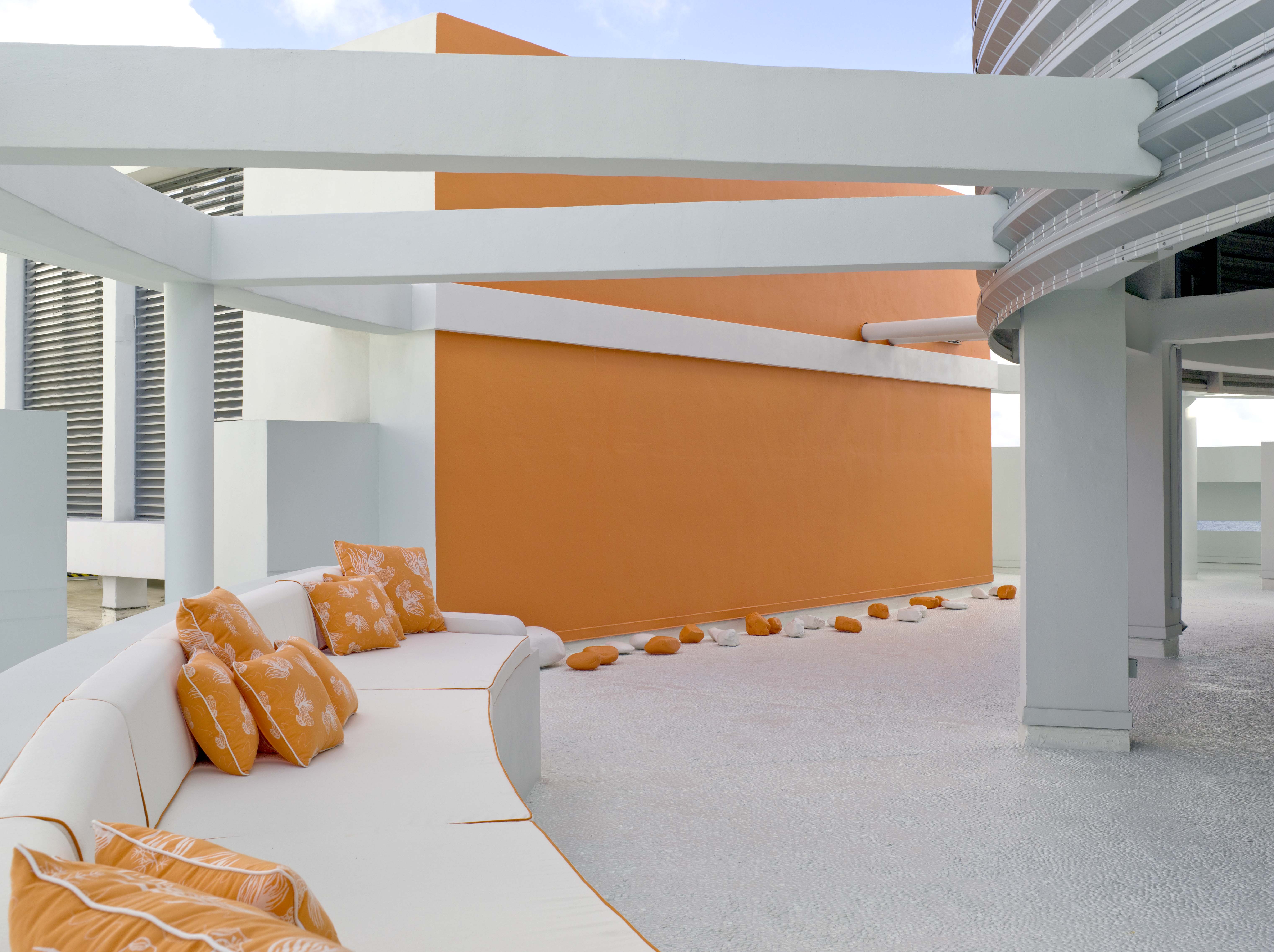 Bath Club Penthouse Jennifer Post Design-8