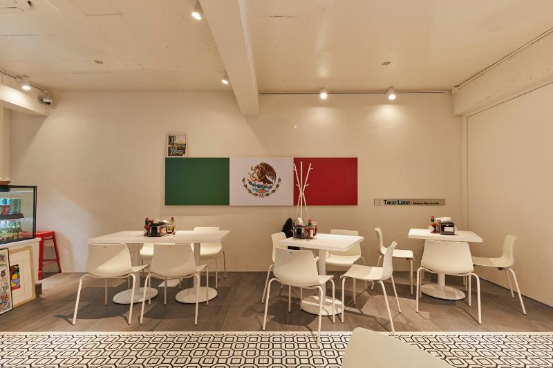 趣味十足，25 平米 TACOROCO 咖啡馆的温馨设计-6