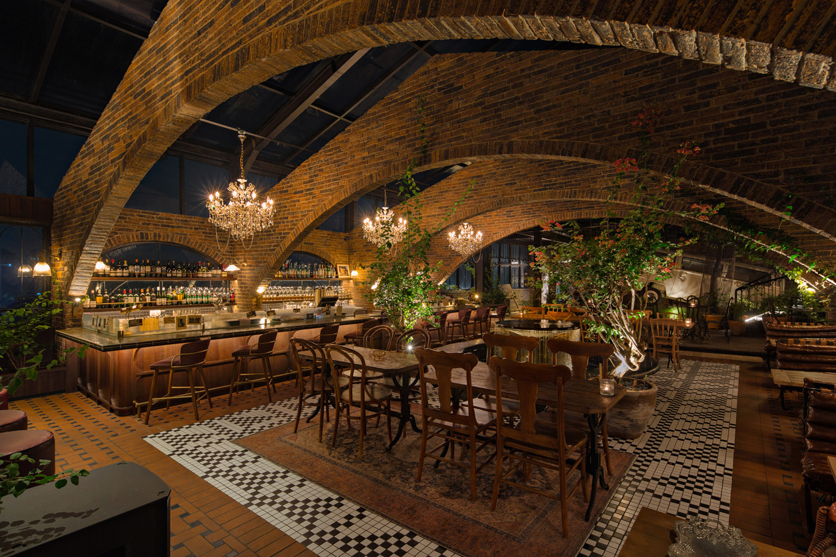 印度尼西亚 Aom 餐酒馆丨Seniman Ruang 团队-19