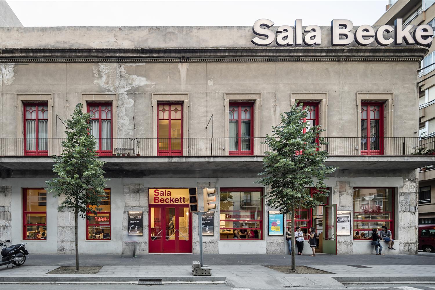 巴塞罗那萨拉贝克特剧院-1