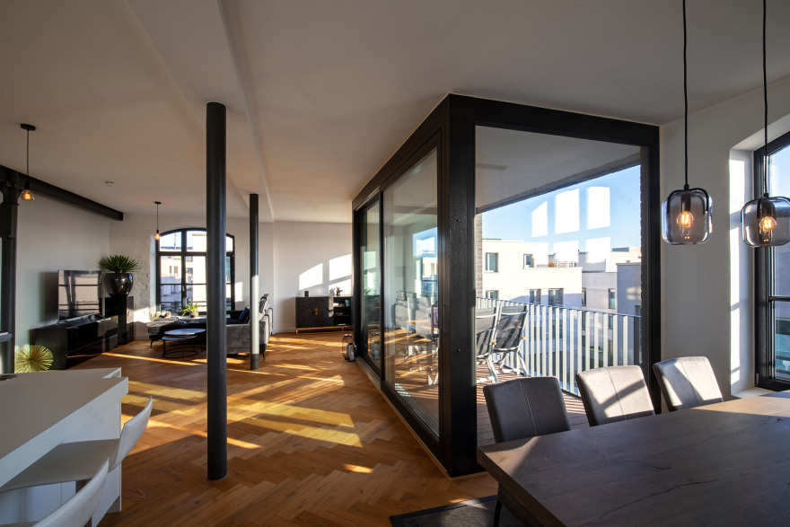 哈格洛夫特 – 克雷辛斯-24