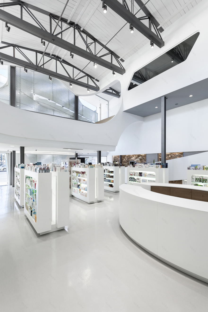希腊最大药房,Klab 打造独特购物体验-3