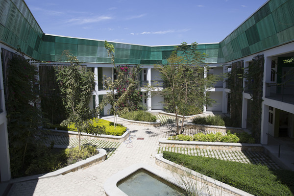 GHESKIO Tuberculosis Hospital / MASS Design Group-37