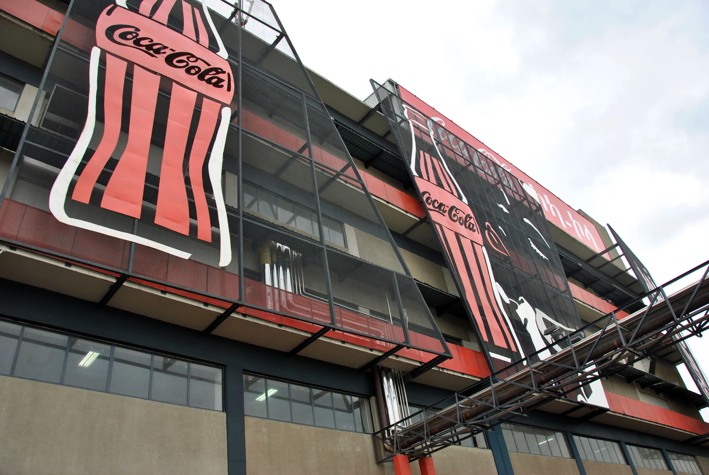 可口可乐工厂亚的斯亚贝巴 外立面改造丨埃塞俄比亚亚的斯亚贝巴丨Nicole Cieri Architects-15