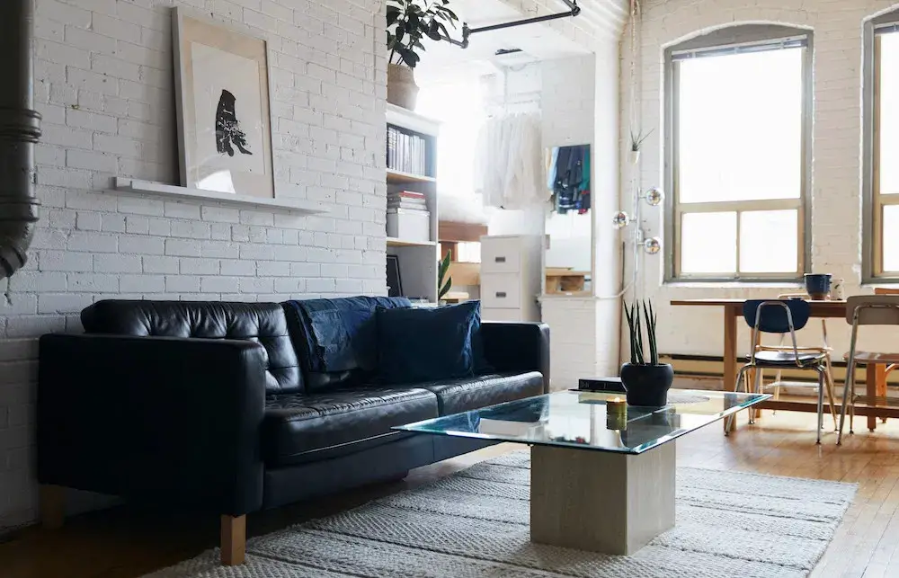 白木绿植，迷你阁楼卧室设计亮点-2