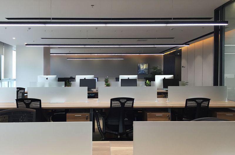 阿凡达办公室设计 | 现代时尚与互联网物流科技感的融合-5