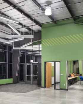Ivy Tech 社区学院先进制造与自动化中心丨GMB Architecture + Engineering