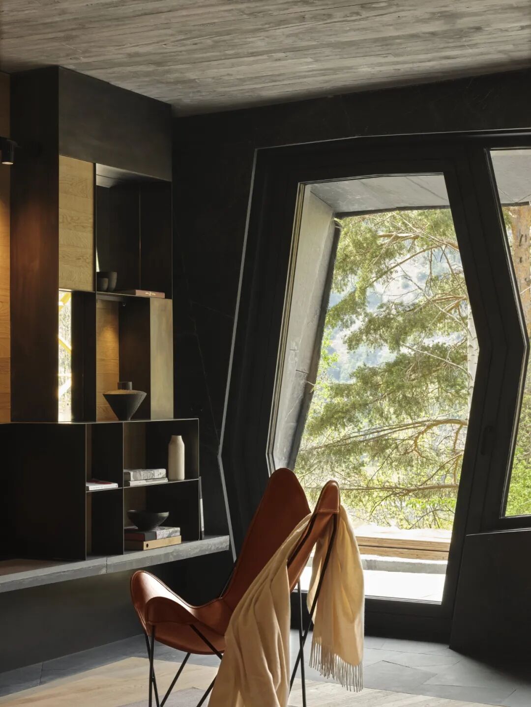 让·努维尔新作|岩石与森林之诗，22000块石材拼贴的豪宅-67