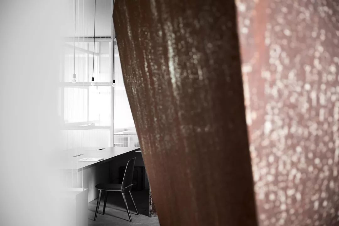 原始空间的新生力量——汕头 AD 艾克建筑办公室设计-80