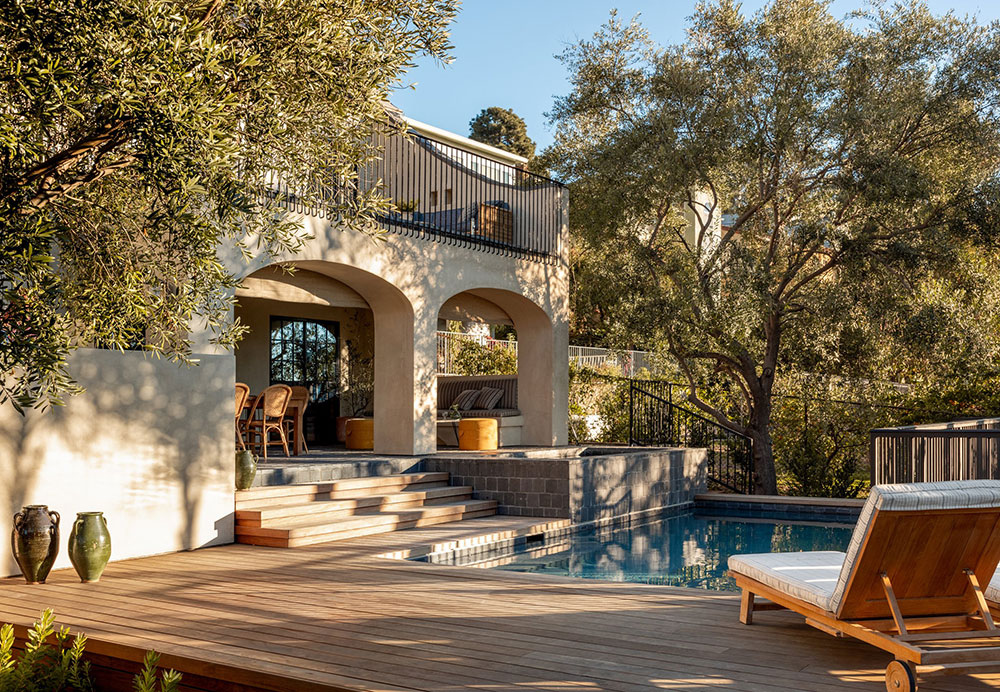 阳光明媚的加州 Tudor 家居设计-24