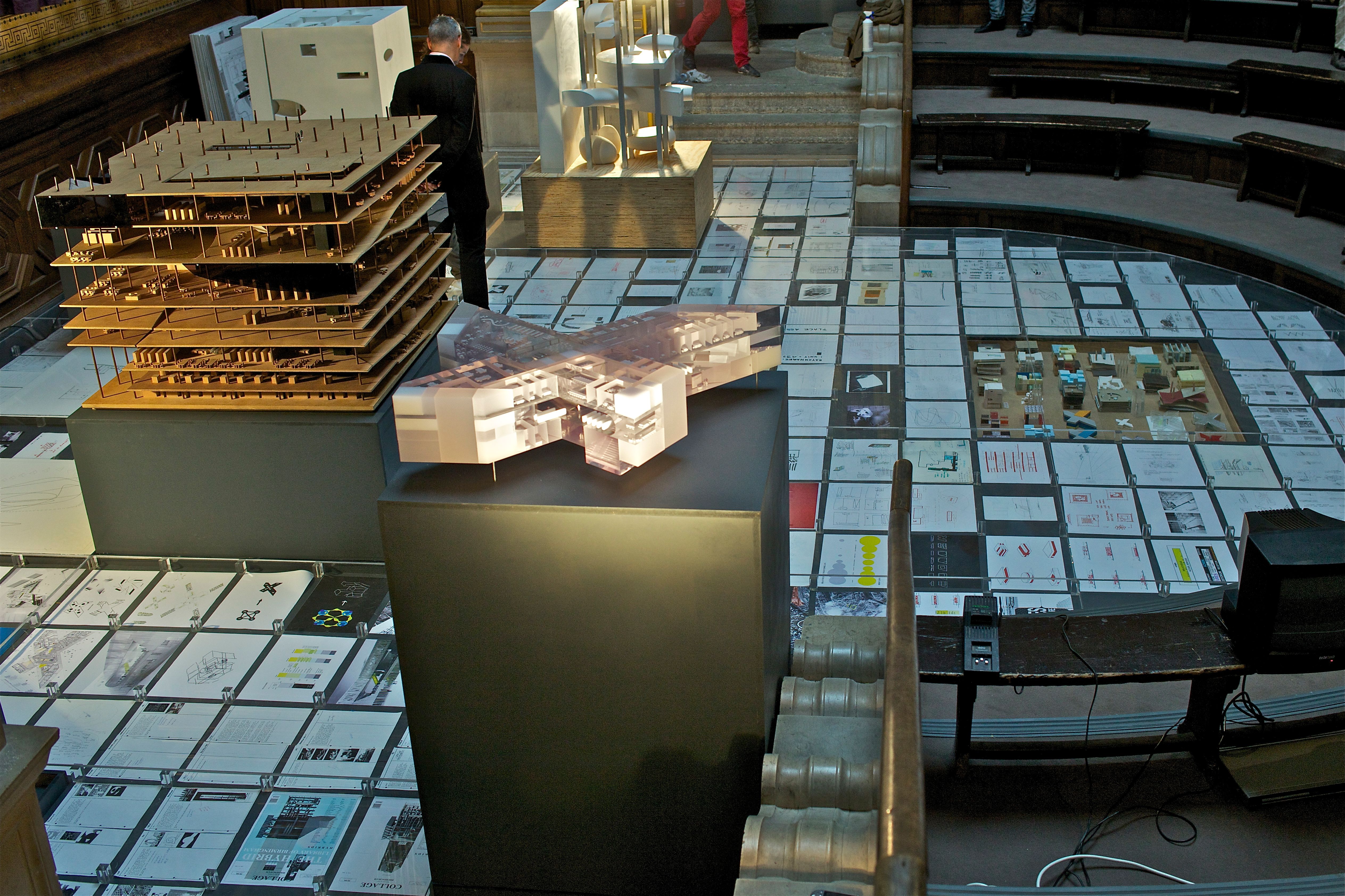 OMA 纯形式未建图书馆展览 · 亲密空间与设计精髓-11